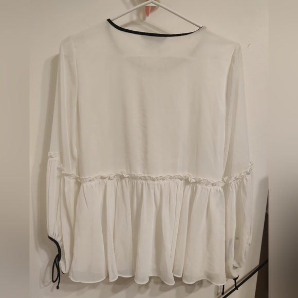 Highline White Flowy plunge top - Picture 3 of 3